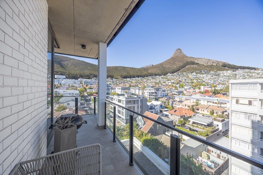 2 Bedroom Property for Sale in Sea Point Western Cape